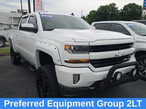 Used 2018 Chevrolet Silverado 1500 LT w/ All Star Edition AWD/4WD image 2