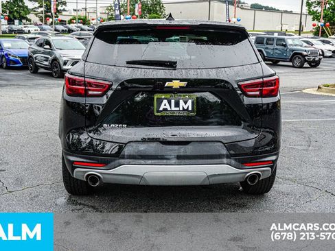 Used 2025 Chevrolet Blazer LT FWD image 10