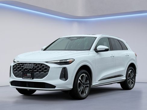 Used 2025 Audi Q5 Premium Plus w/ Premium Plus image 7