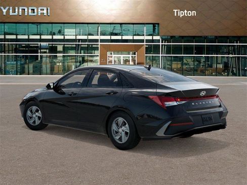 New 2026 Hyundai Elantra SE w/ Cargo Package image 5
