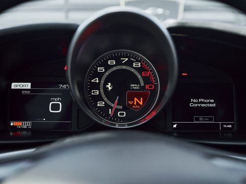 Used 2018 Ferrari GTC4Lusso image 57