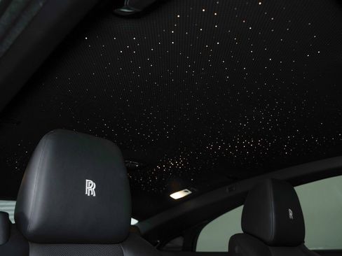 Used 2017 Rolls-Royce Wraith RWD image 33
