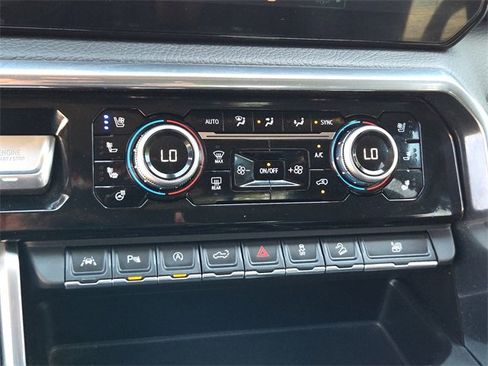 Used 2024 GMC Sierra 1500 Denali image 21