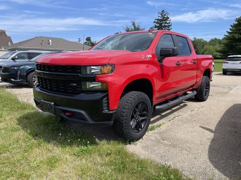 Used 2019 Chevrolet Silverado 1500 Custom Trail Boss w/ Custom Convenience Package AWD/4WD image 1