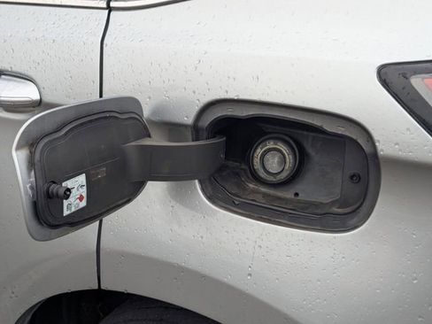 Used 2022 Ford Edge SEL image 19