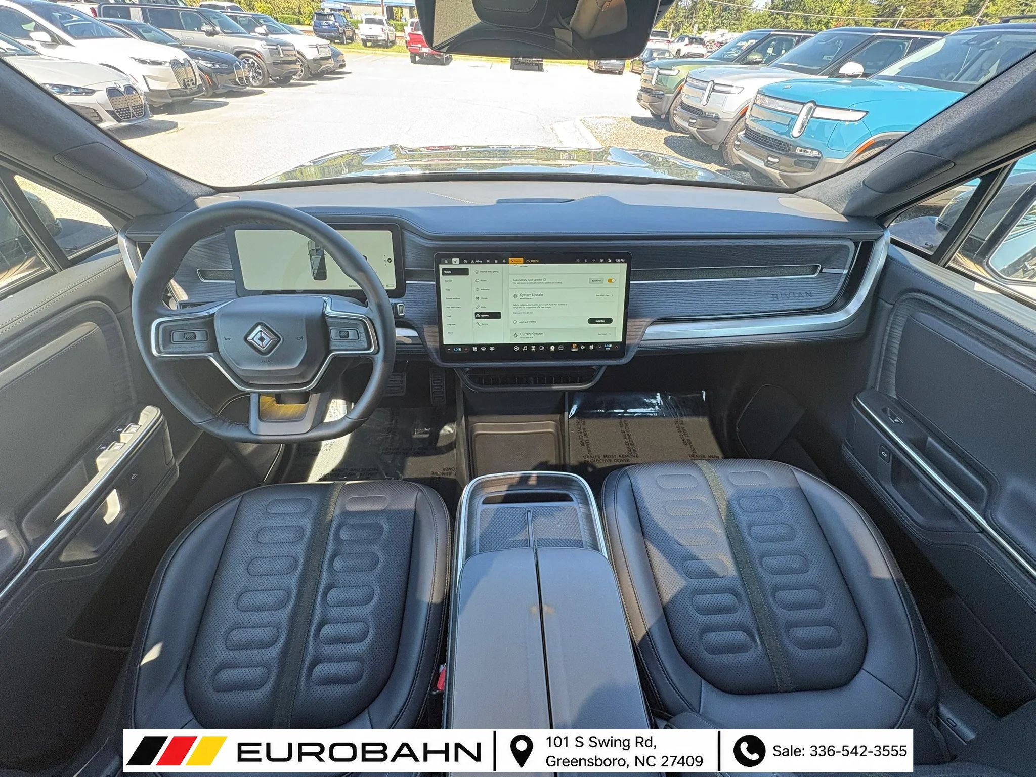 Used 2025 Rivian R1S Adventure Dual AWD/4WD image 19