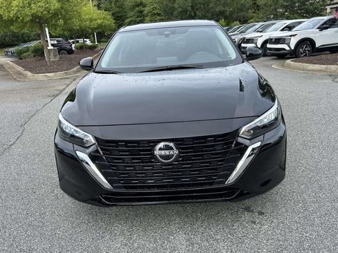 Used 2025 Nissan Sentra SV FWD image 9