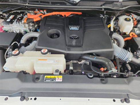 Used 2023 Toyota Tundra Limited AWD/4WD image 29