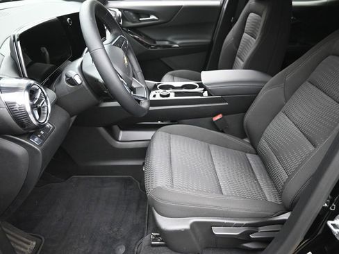 Used 2026 Chevrolet Equinox LT image 13