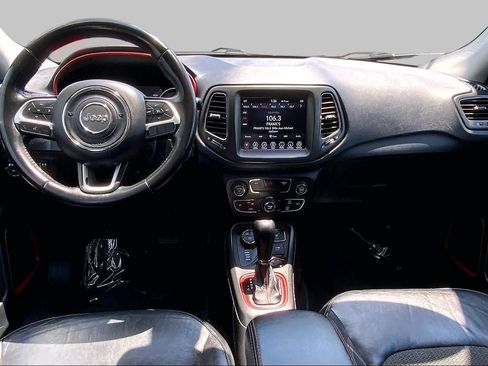 Used 2019 Jeep Compass Trailhawk AWD/4WD image 15