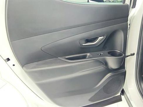 Used 2022 Hyundai Santa Cruz SEL Premium image 23