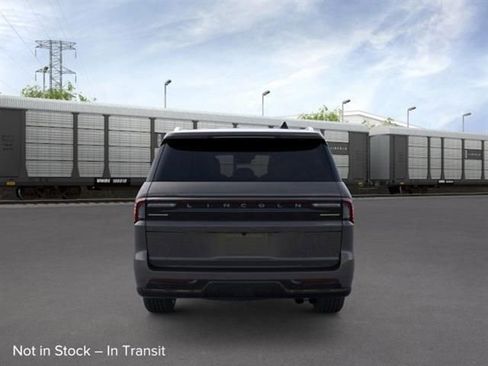 New 2026 Lincoln Navigator L Black Label AWD/4WD image 5