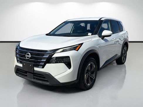 Used 2024 Nissan Rogue SV AWD/4WD image 7