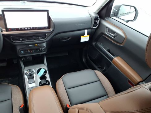 New 2026 Ford Bronco Sport Outer Banks w/ Outer Banks Tech Package+ AWD/4WD image 12