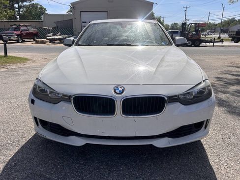 Used 2013 BMW 328i xDrive Sedan AWD/4WD image 3