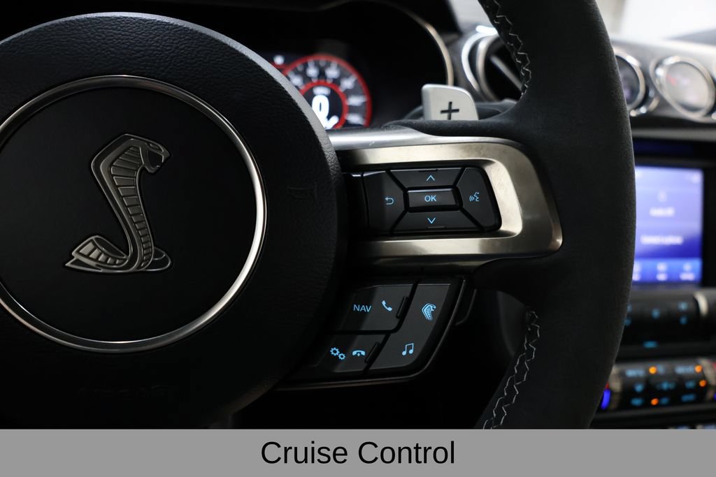 Used 2022 Ford Mustang Shelby GT500 w/ Carbon Fiber Track Pack RWD image 44