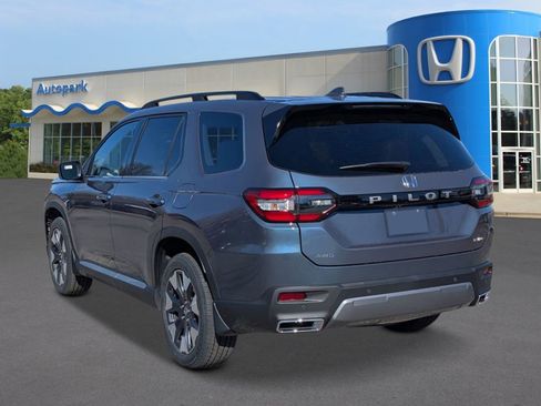 New 2026 Honda Pilot Elite image 3