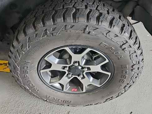 Used 2020 Jeep Wrangler Unlimited Rubicon AWD/4WD image 6