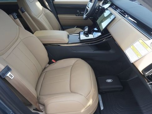 New 2026 Land Rover Range Rover Sport SE image 23