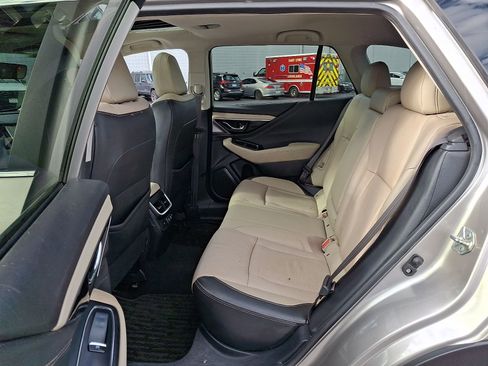 Used 2020 Subaru Outback Limited image 11