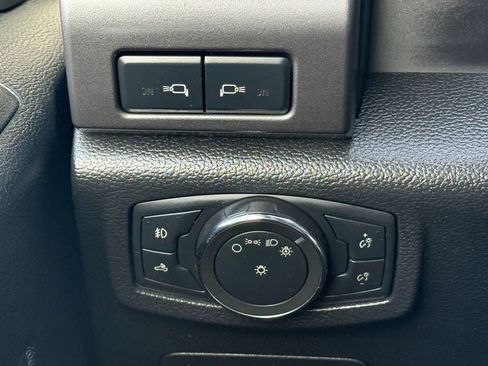 Used 2017 Ford F150 XLT w/ Equipment Group 302A Luxury AWD/4WD image 19