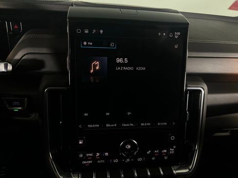 Used 2025 GMC Yukon Denali image 23