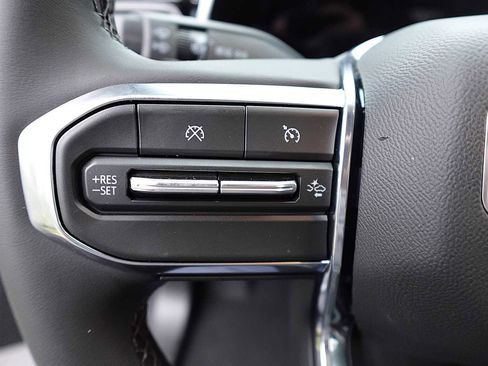 New 2026 GMC Canyon Elevation w/ Convenience Package image 14