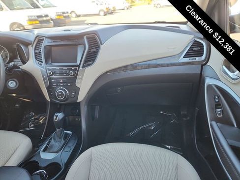 Used 2017 Hyundai Santa Fe Sport image 19