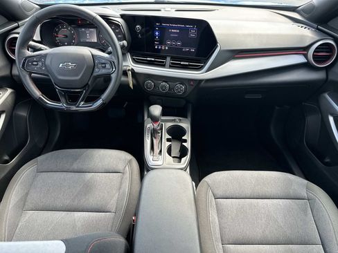 Used 2024 Chevrolet Trax RS w/ Driver Confidence Package FWD image 12