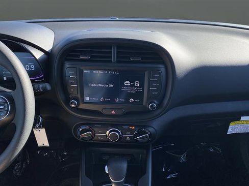 New 2025 Kia Soul LX w/ LX Technology Package image 7