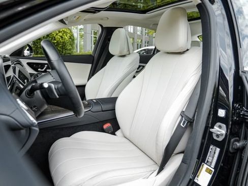 Used 2025 Mercedes-Benz E 350 4MATIC Sedan w/ Winter Package image 40