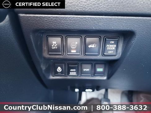 Certified 2017 Nissan Rogue SV w/ SV Premium Package image 22