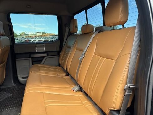 Used 2018 Ford F150 XLT w/ Equipment Group 302A Luxury image 10