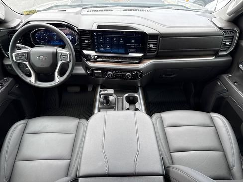 Used 2026 Chevrolet Silverado 1500 LT Trail Boss w/ LT Trail Boss Premium Package AWD/4WD image 19