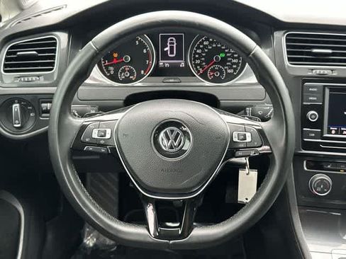 Used 2019 Volkswagen Golf S AWD/4WD image 28