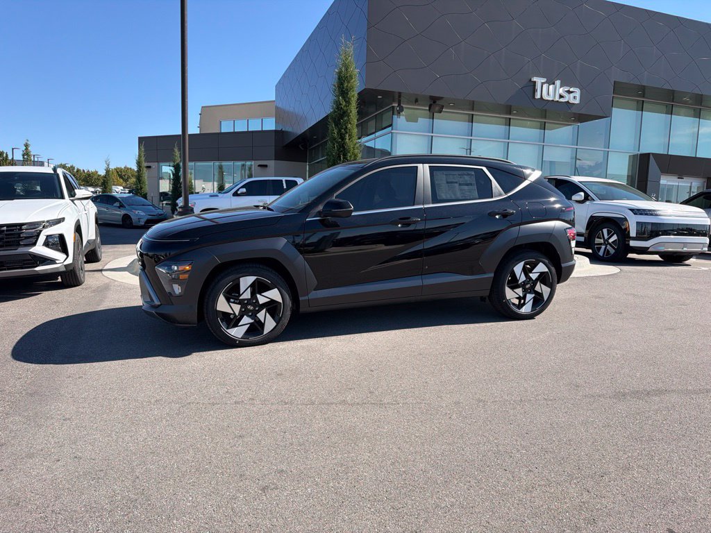 New 2026 Hyundai Kona Limited FWD image 3