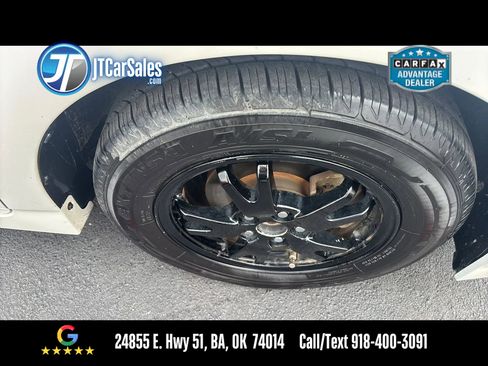 Used 2012 Toyota Prius Two image 33