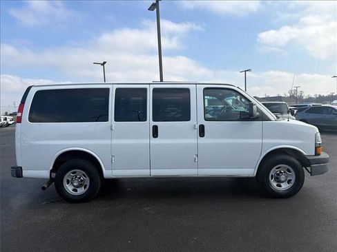 Used 2017 Chevrolet Express 2500 LT w/ LT Preferred Equipment Group image 2