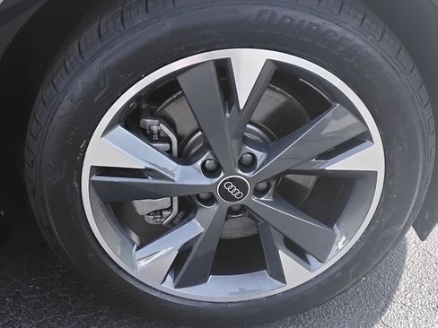 Certified 2025 Audi Q4 e-tron Premium w/ Convenience Package image 14