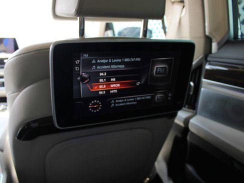 Used 2016 BMW 750i xDrive image 47