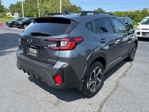 Used 2024 Subaru Crosstrek 2.0i Premium image 3