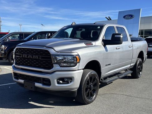Used 2024 RAM 2500 Big Horn w/ Night Edition image 8