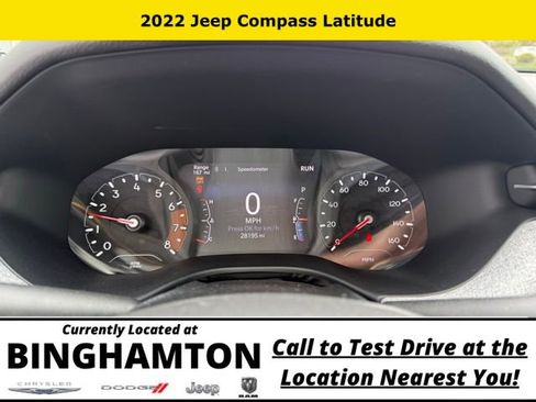 Used 2022 Jeep Compass Latitude AWD/4WD image 12