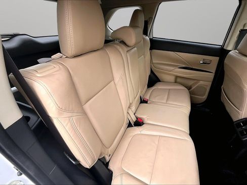 Used 2020 Mitsubishi Outlander GT image 17