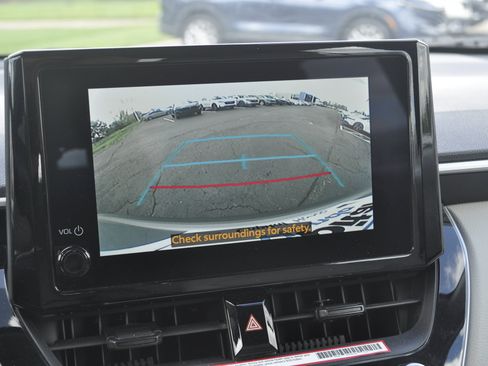 Used 2023 Toyota Corolla Cross L FWD image 24