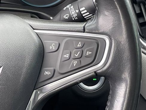 Used 2018 Chevrolet Equinox LT image 14