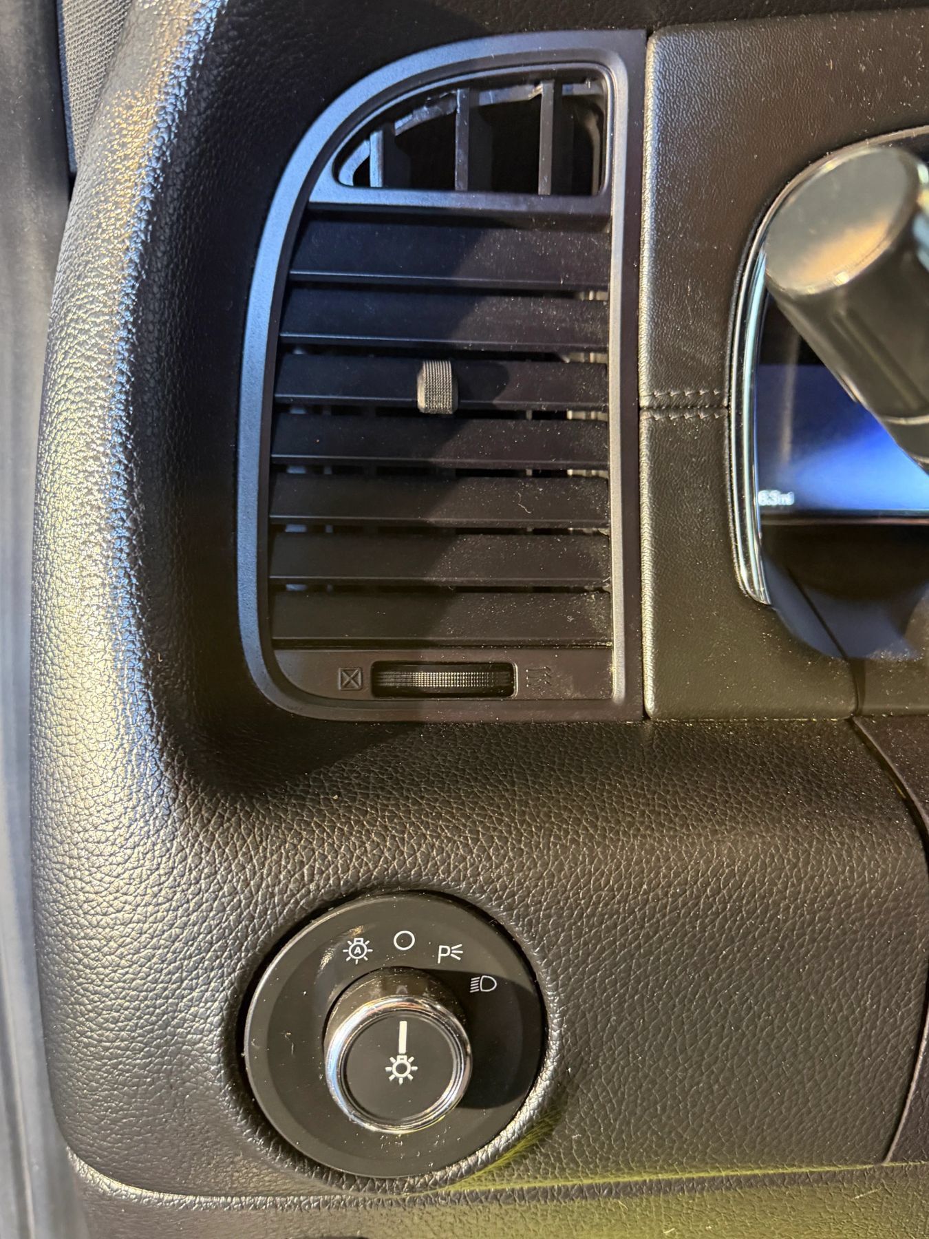 Used 2017 Lincoln Navigator L Select AWD/4WD image 15