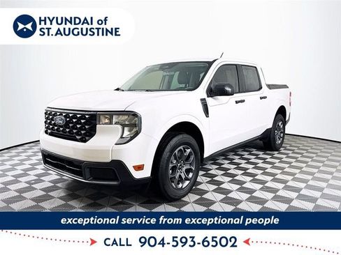 Used 2025 Ford Maverick XLT FWD image 1