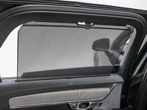 Certified 2024 Volvo V90 B6 Cross Country Ultimate image 25