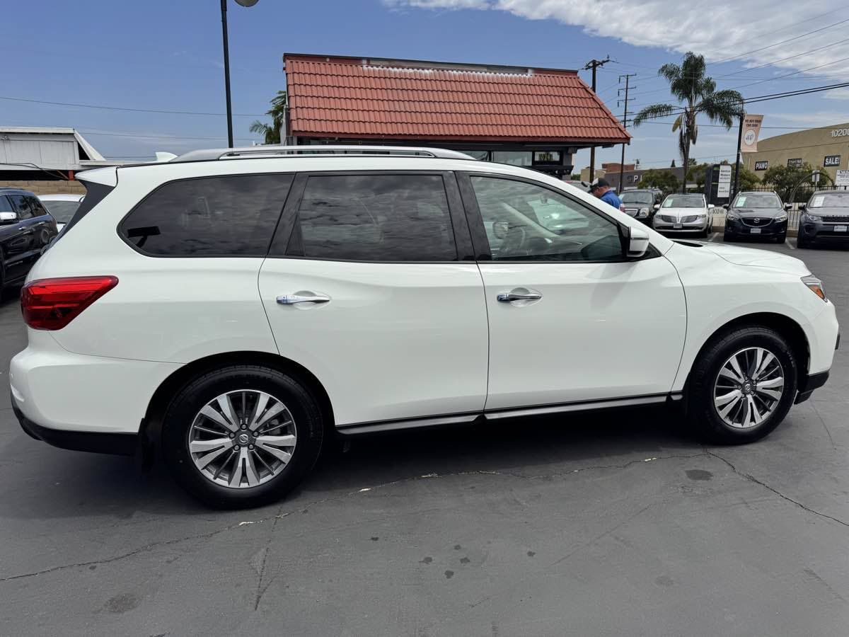 Used 2020 Nissan Pathfinder S FWD image 7